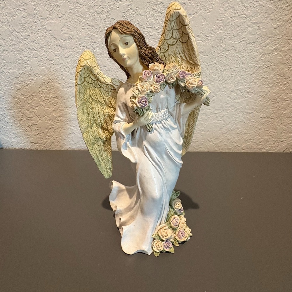 Vintage 1993 House of Lloyd Angel Figurine 7" Christmas Around the World
